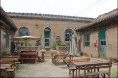 投资1450万元将村内明清期间的古院落开辟成为窑